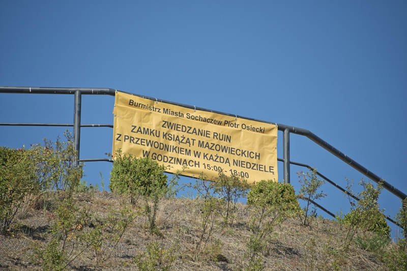 Fałszywy Przewodnik na Zamku?