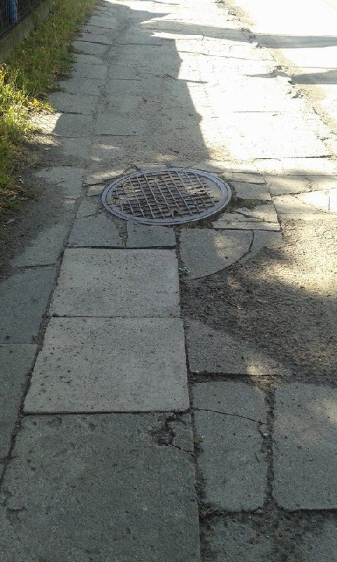 Horror na chodnikach...