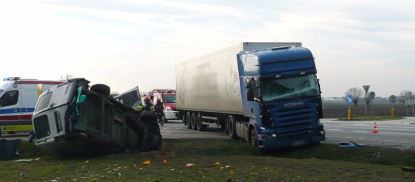 Wypadek drogowy w Młodzieszynie 4 grudnia