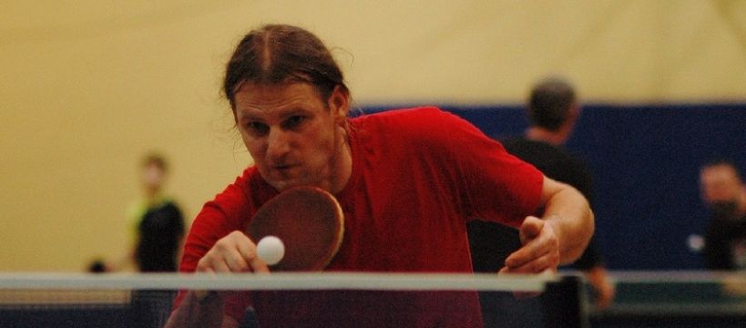 Ping-pongowy Mikołaj
