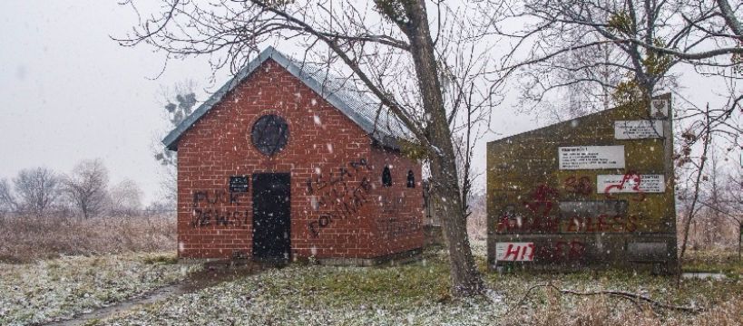 Profanacja i wandalizm na cmentarzu żydowskim w Sochaczewie
