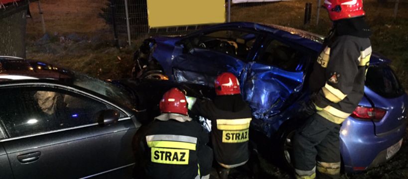 Zderzenie aut na Warszawskiej