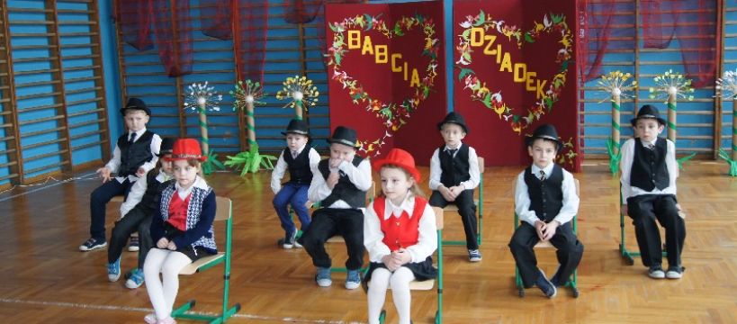 Święto Babci i Dziadka w Szkole Podstawowej w Kamionie