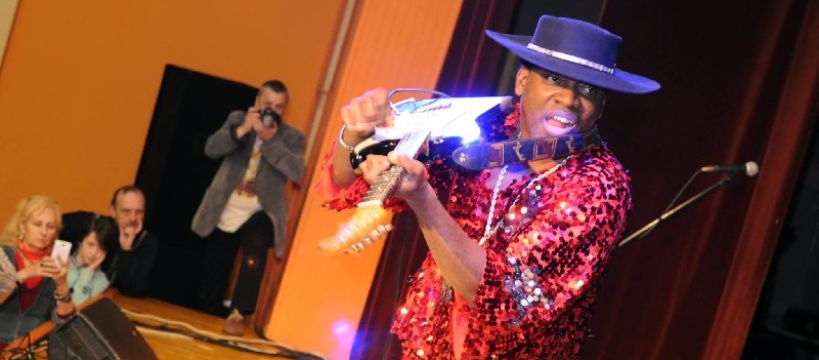 Carvin Jones dał czadu