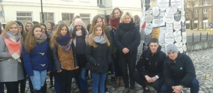 Wycieczka do Więzienia Pawiak i Mauzoleum Walk i Męczeństwa al. Szucha