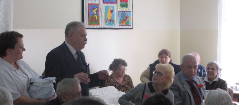 Dzień Kobiet w Domu Pomocy Społecznej w Młodzieszynie