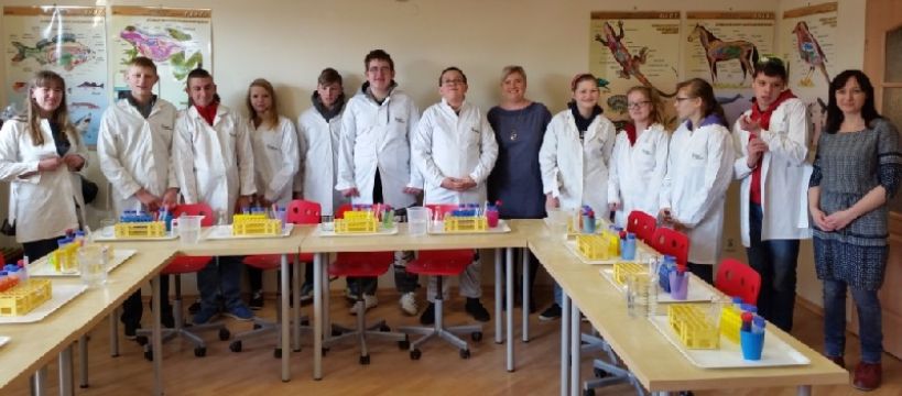 Zobaczyć – zbadać – zrozumieć – Ciekawa lekcja chemii