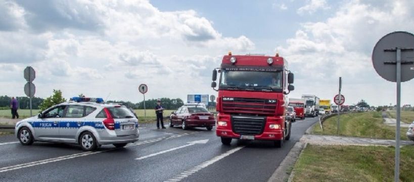 Zderzenie aut – korek na obwodnicy  Sochaczewa