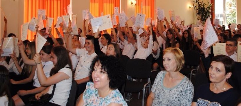 Stypendia dla najlepszych uczniów z Gminy Sochaczew