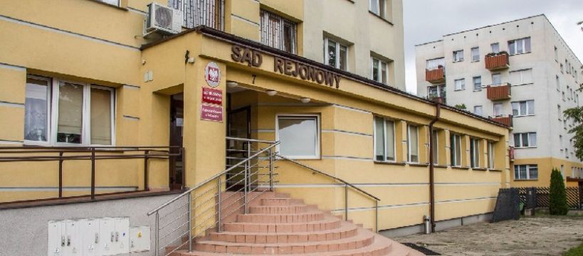 Ratusz zamienia się z Sądem