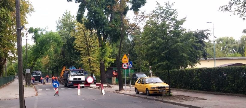 Zablokowana 1 Maja: podnoszą przejście dla pieszych