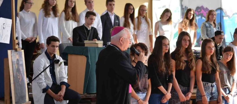 „Ecce Homo. Czy właśnie ten obraz musiał narosnąć w duszy od widzenia ludzi opuszczonych”