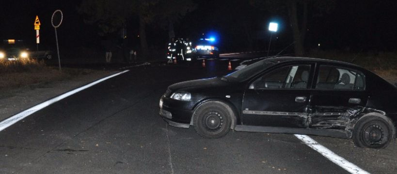 Uderzył w policyjne auto i uciekł z miejsca wypadku, nie udzielając pomocy rannym