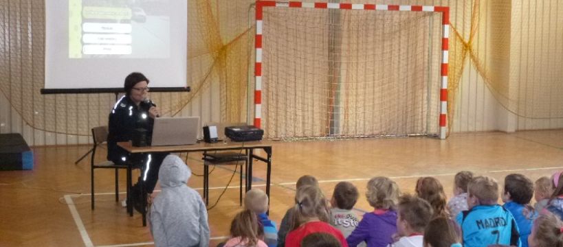 Bezpieczeństwo w różnych sytuacjach - spotkanie z policjantem