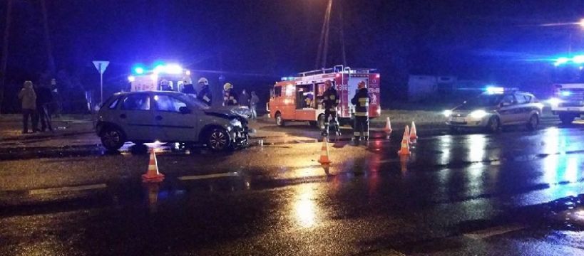 Zderzenie aut w Paprotni, gmina Teresin