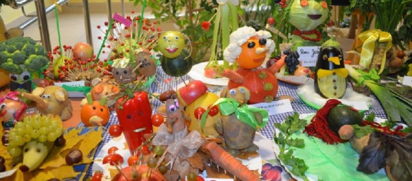 „Warzywno-owocowy kukiełkowy zawrót głowy” w ZSS Erminowie