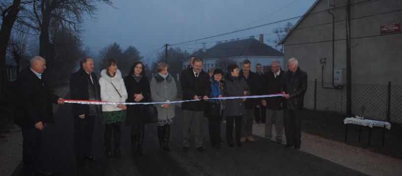 Odbudowano drogę Iłów - Młodzieszyn