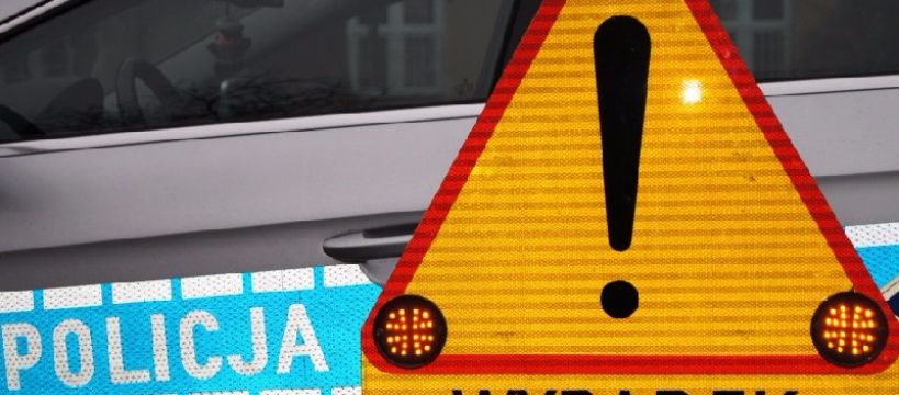 Policjanci poszukują świadków wypadku.