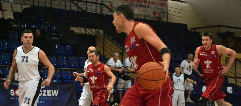 Po drugim dniu, Basket liderem