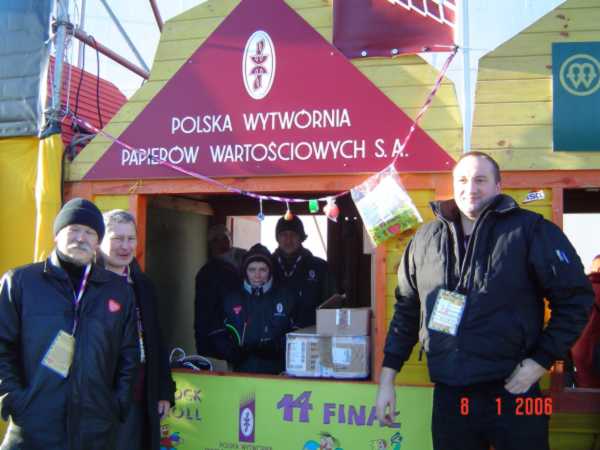 WOŚP - 14-tka zbiera pieniądze w Warszawie