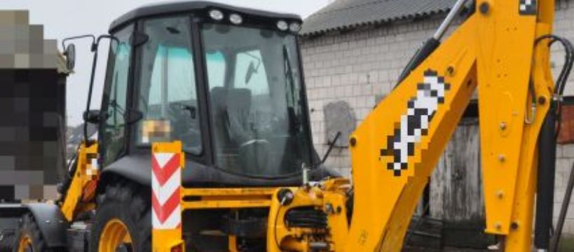 Sochaczewscy policjanci odzyskali skradzioną koparko - ładowarkę