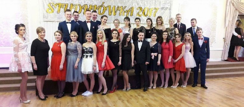 52. Studniówka w Iwaszkiewicz: relacja, zdjęcia