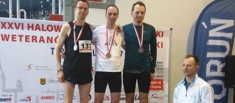 Emanuel Zimny Mistrzem Polski Weteranów M35 na 400m i brązowym medalistą na 60m