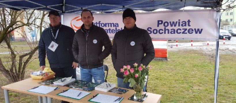 Sochaczewska zbiórka podpisów o referendum szkolne