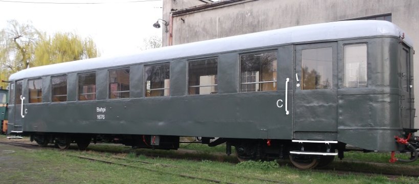 Muzealne konserwacje 2017 – wagon osobowy typu 1Aw Bxphi 1676