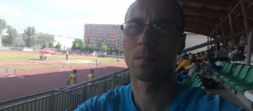 Szybki weterański sprint na 100 i 200m