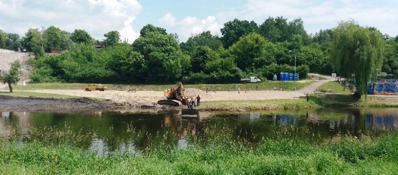 Budują kąpielisko w Bzurze, które nie nazywa się kąpieliskiem
