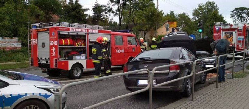 Zderzenie samochodów w Paprotni