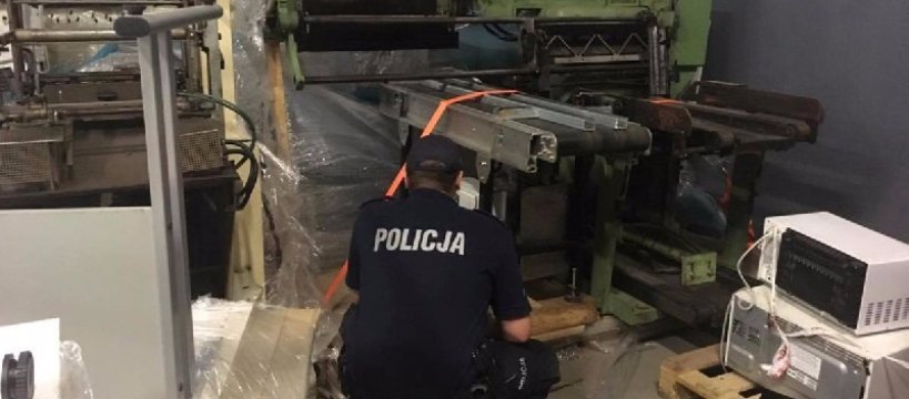 CBŚ w powiecie sochaczewskim: nielegalna fabryka papierosów zlikwidowana