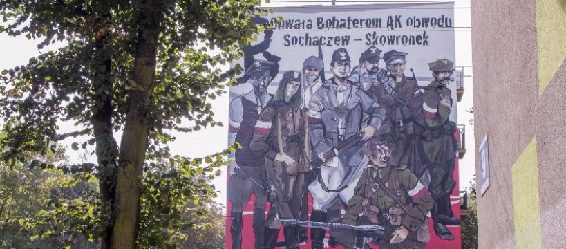 Patriotyczny mural na Senatorskiej z inicjatywy posła Małeckiego