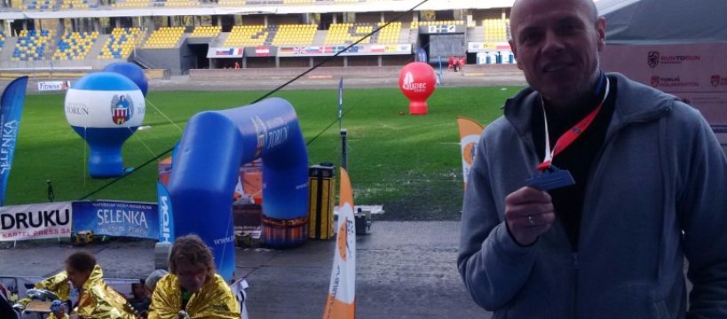 Maratońskie zmagania Aktywnego Dominka z Orkanem Grzesiem