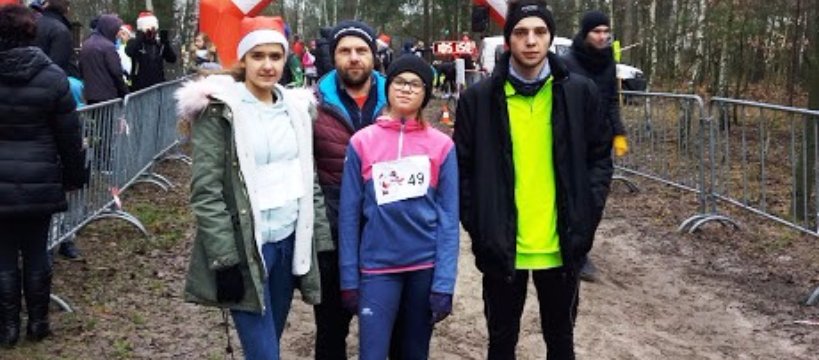 Mikołajkowe medale z Legionowa - Biegi Mikołajkowe