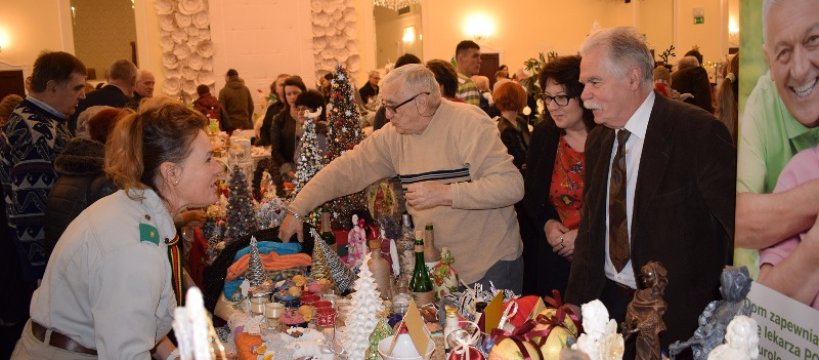 Na świątecznym kiermaszu