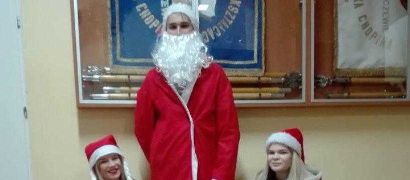 Mikołaj z „Chopina” dla dzieci w szpitalu