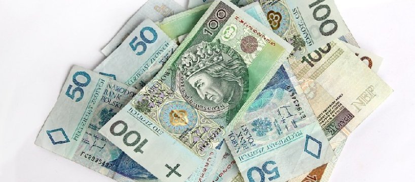  Nieuczciwa kasjerka wyprowadziła z banku kilka milionów złotych