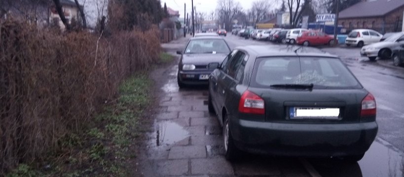 Policja rozdaje zaproszenia.   Brawo za konsekwencje