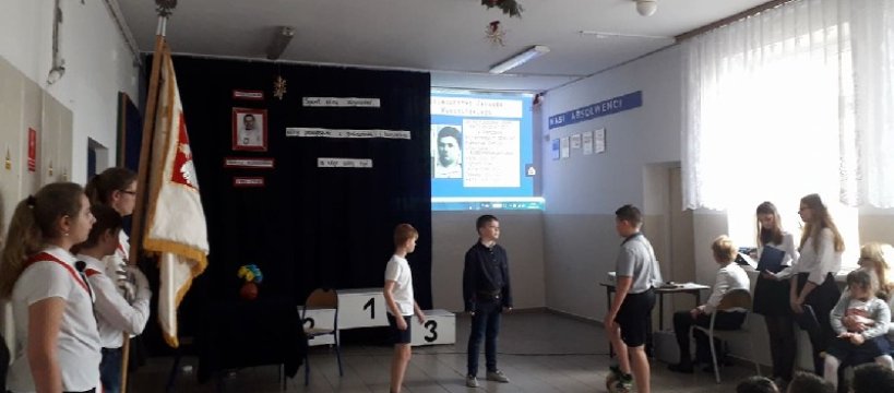 "Sport uczy zwyciężać, uczy przegrywać z godnością i honorem, a więc uczy żyć"