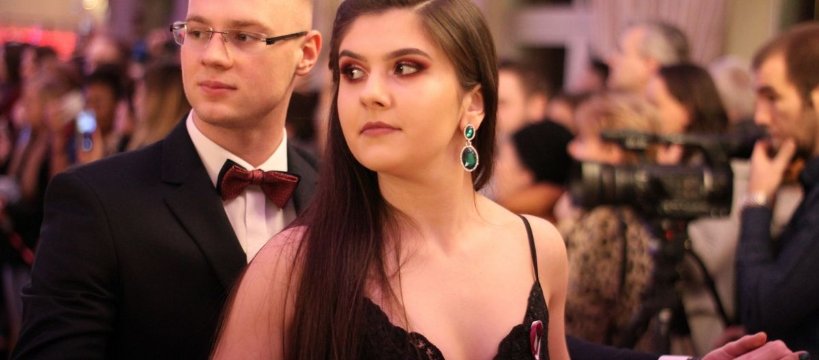 Studniówka uczniów sochaczewskiego Ogrodnika [zdjęcia]