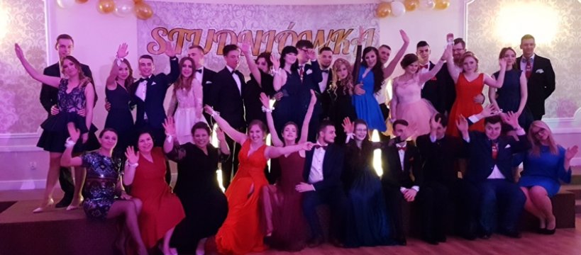 Studniówka w Iwaszkiewiczu