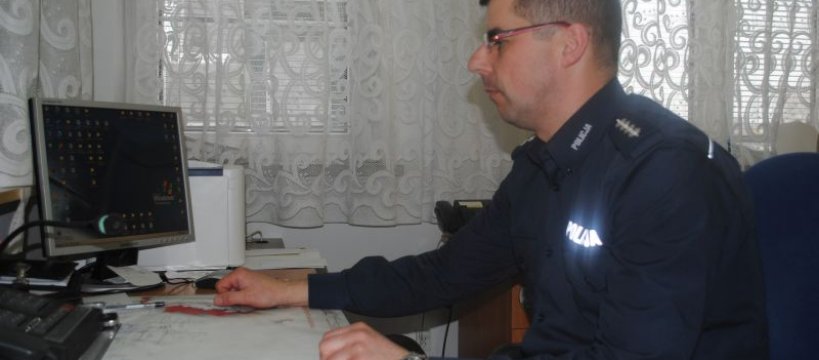 Asp. szt. Tomasz Kubiak - po raz trzeci najpopularniejszy dzielnicowy powiatu sochaczewskiego