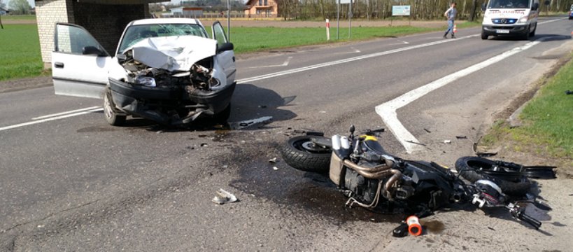 Groźny wypadek z udziałem motocykla!