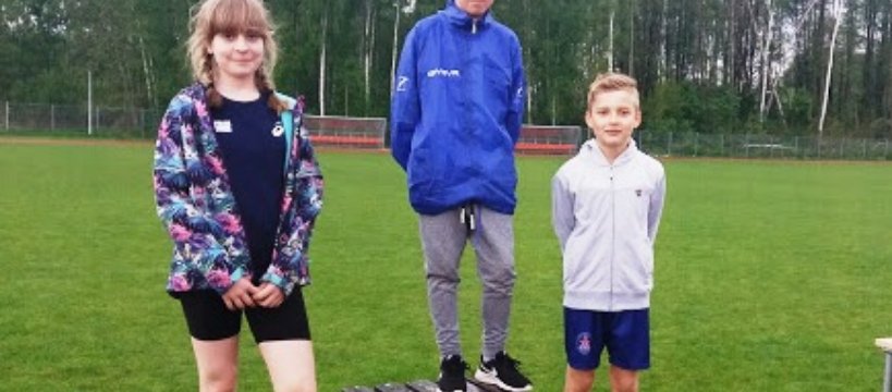 8 medali na Czwartkach Lekkoatletycznych w Międzyborowie