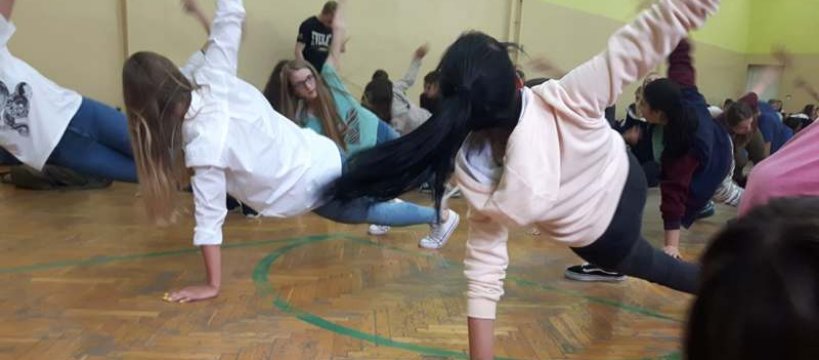 DZIEŃ SPORTU I ZDROWIA W IWASZKIEWICZU
