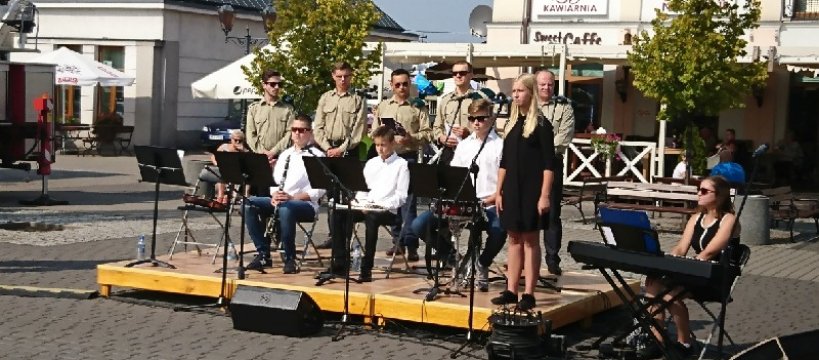 Pamięci Wielkich Poprzedników - Mieszkańcy Sochaczewa swoim Bohaterom 