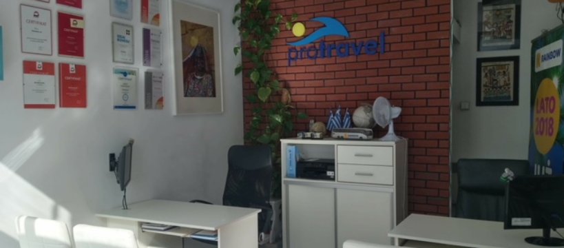 Zagraniczne wakacje poza sezonem. Dlaczego warto wyjechać? 