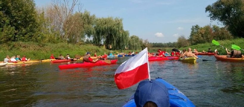 Spływ kajakowy dla Biało-Czerwonej 1.09.2018